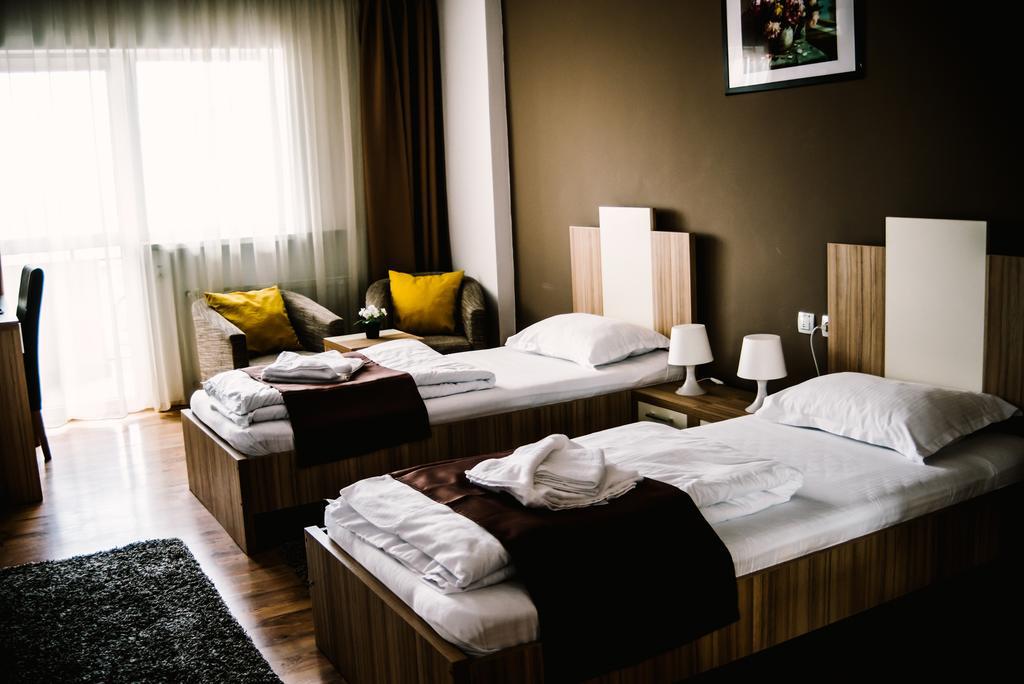 Hotel Gala Клуж-Напока Екстериор снимка