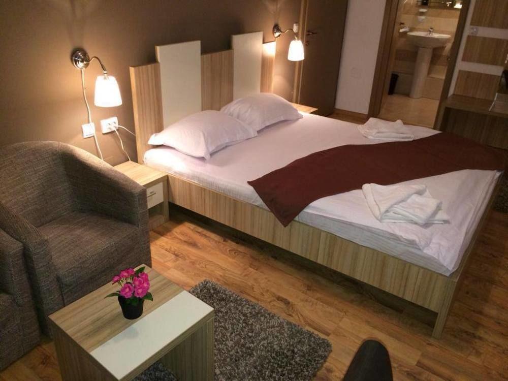 Hotel Gala Клуж-Напока Екстериор снимка
